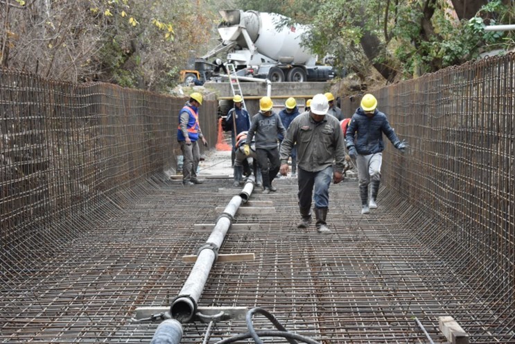 La Municipalidad intensifica los trabajos de encauzamiento del canal Tinkunaku en zona este