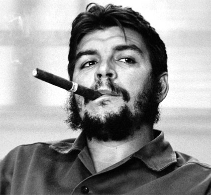 Efemérides Necesarias: Ernesto “Che” Guevara, tu ejemplo alumbra un nuevo amanecer.
